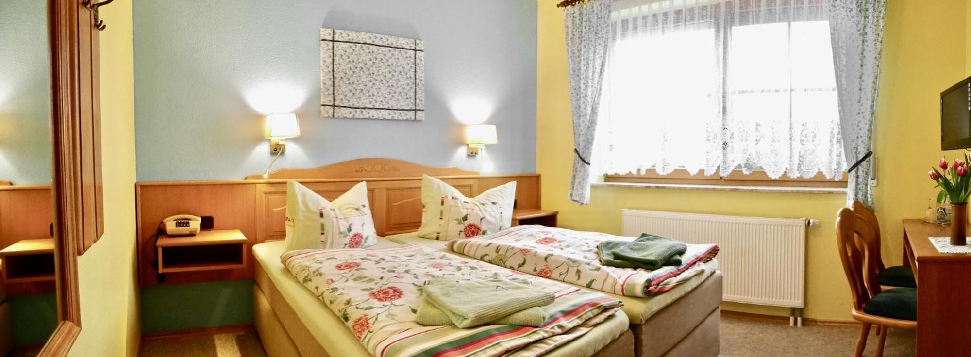 Pension Gruenes Herz Tonndorf Екстериор снимка