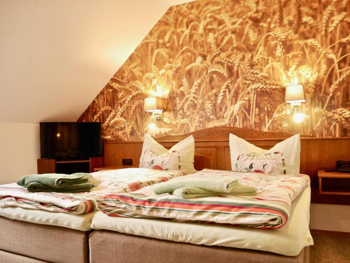 Pension Gruenes Herz Tonndorf Екстериор снимка